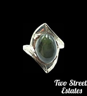 Vintage 925 Sterling Silver ''Dark Jade'' Ring
