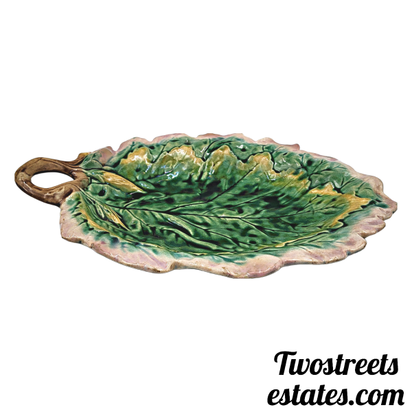 Antique Etruscan Majolica Leaf Plate - Image 3